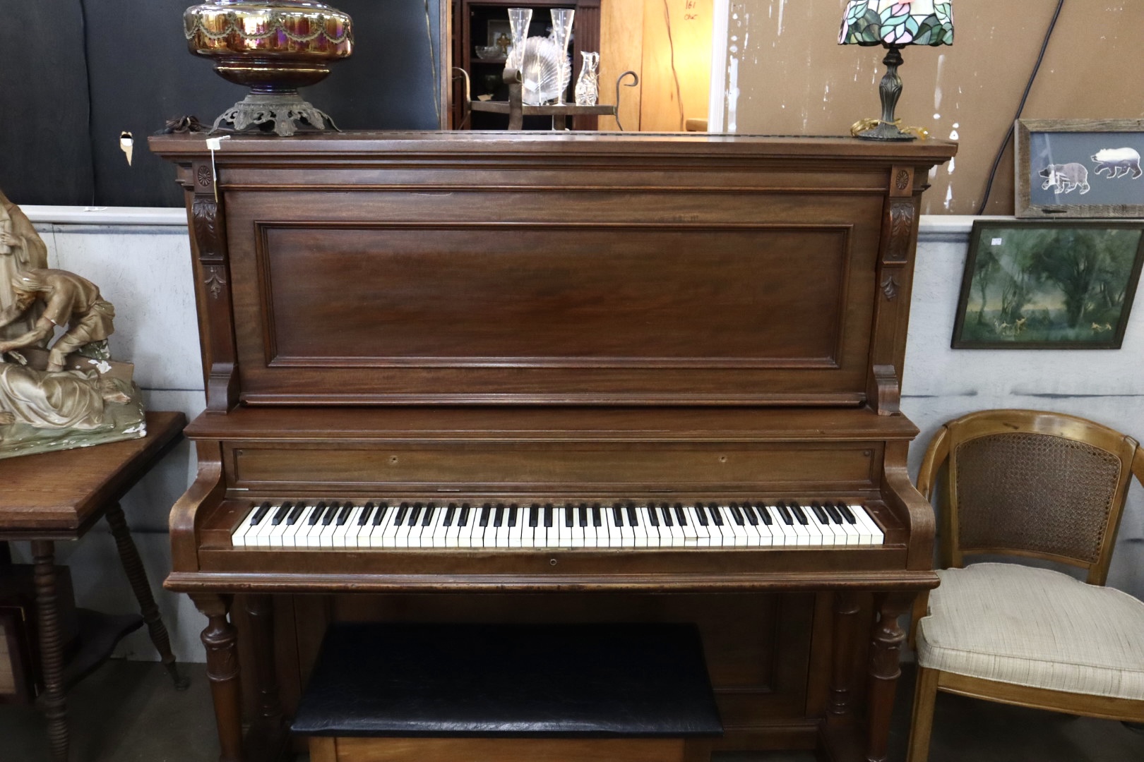 photo of piano photo of piano
